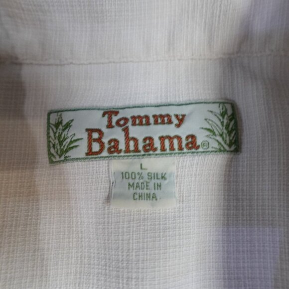 Tommy Bahama Shirt L Beige Embroidered Casting Club Fly Society Fly Fishing - Picture 4 of 7